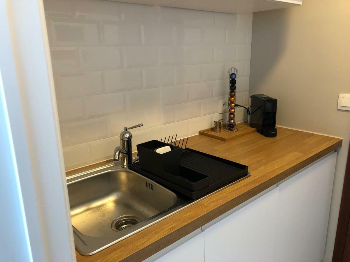 V Carre Apartment Юи Екстериор снимка