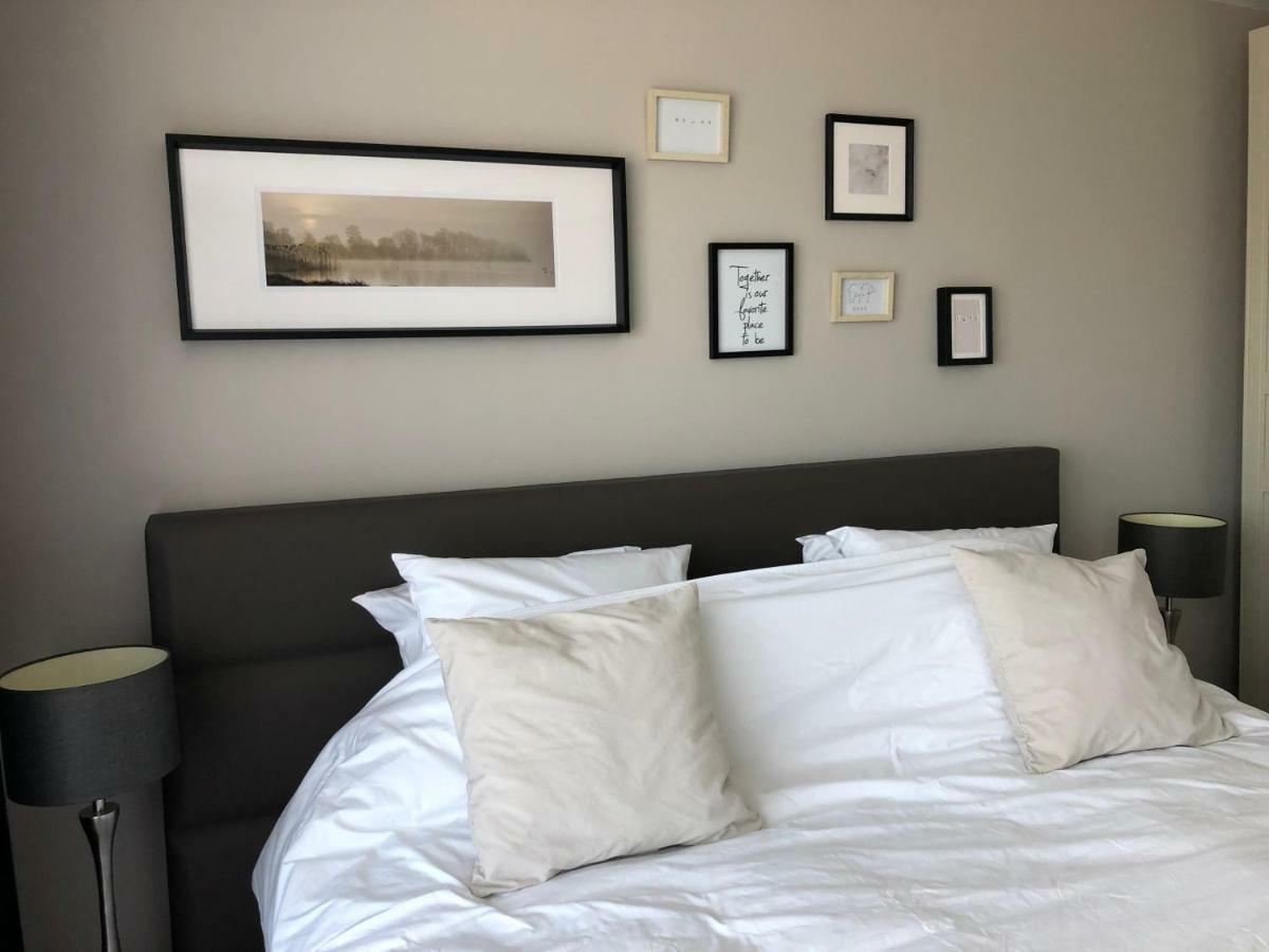 V Carre Apartment Юи Екстериор снимка