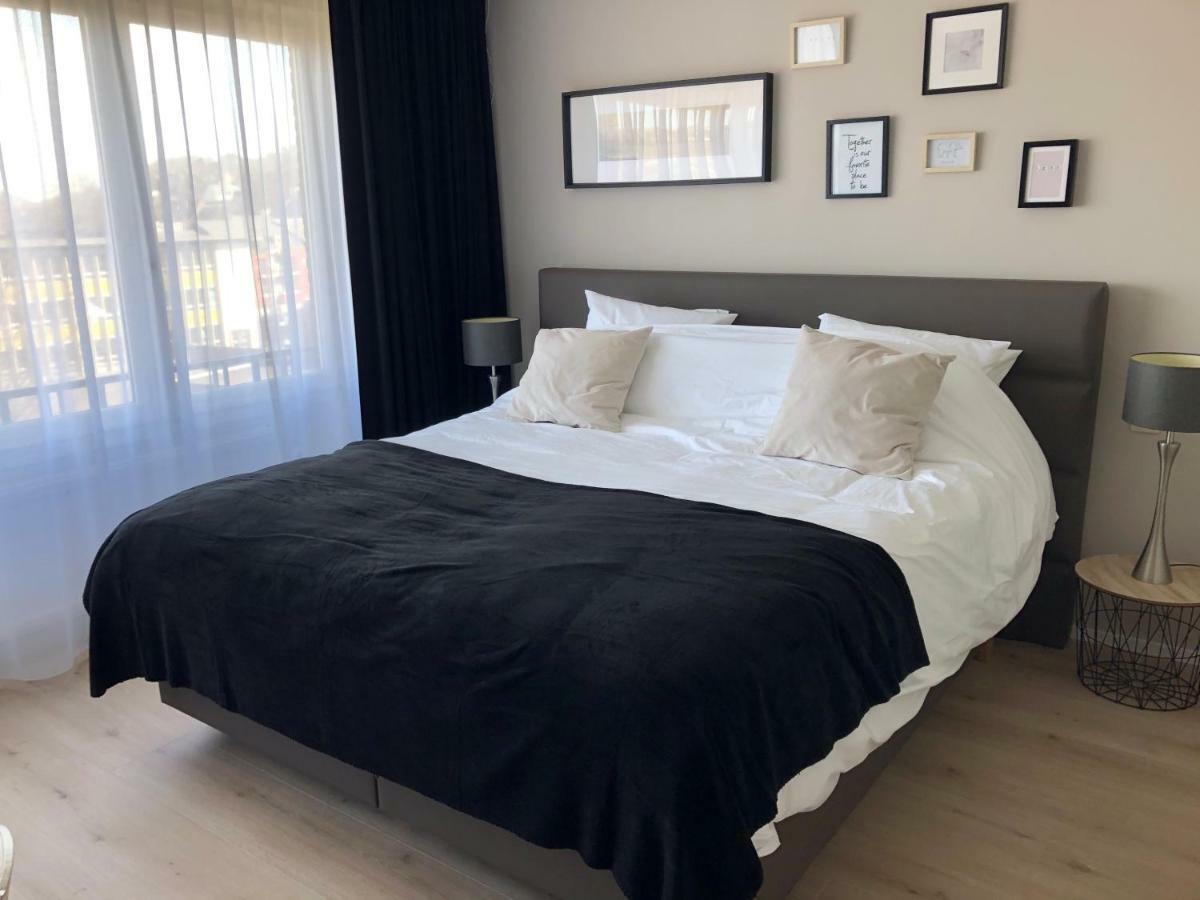 V Carre Apartment Юи Екстериор снимка